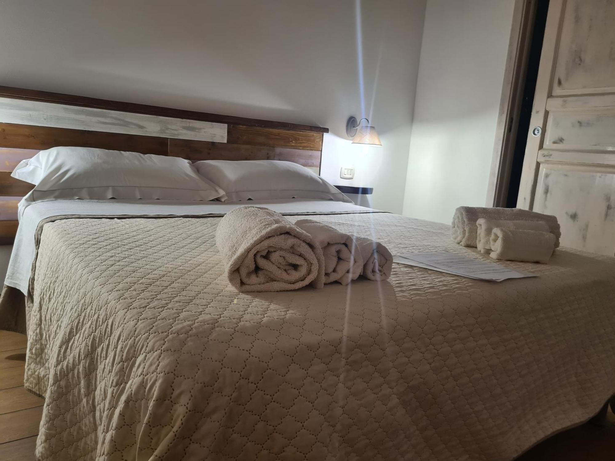 Il Portico Rooms Siniscola Kültér fotó